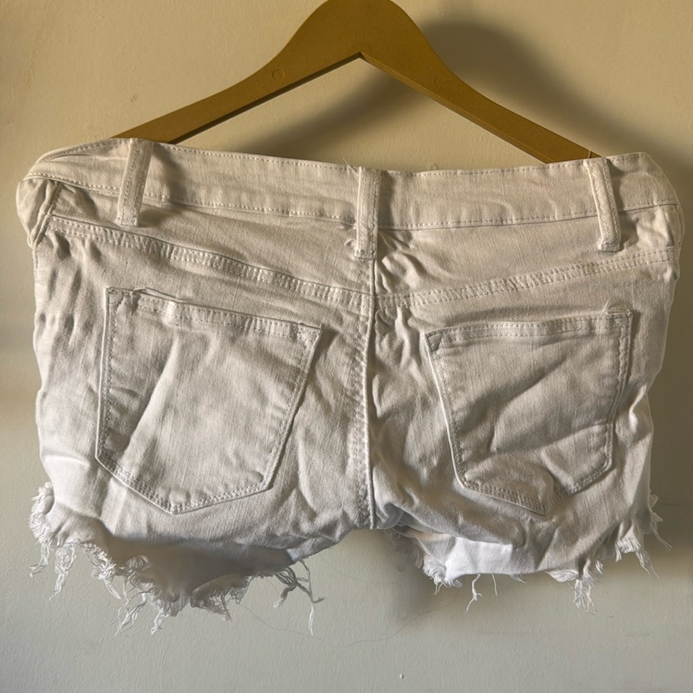 Fashion Nova High rise white shorts